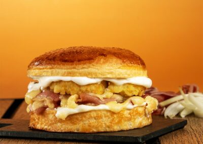 Burger Jambon cru tartiflette et röstis