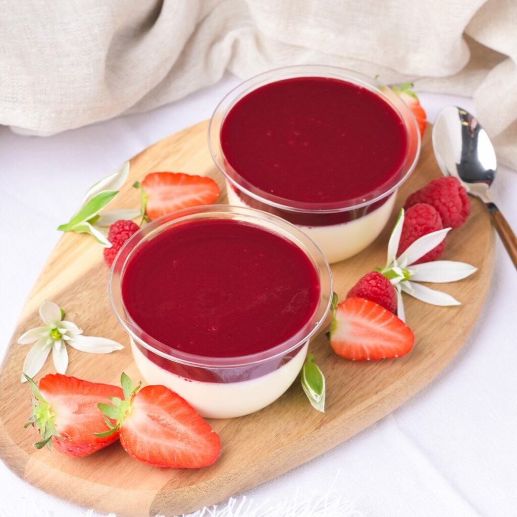 panna cotta fruits rouge carré