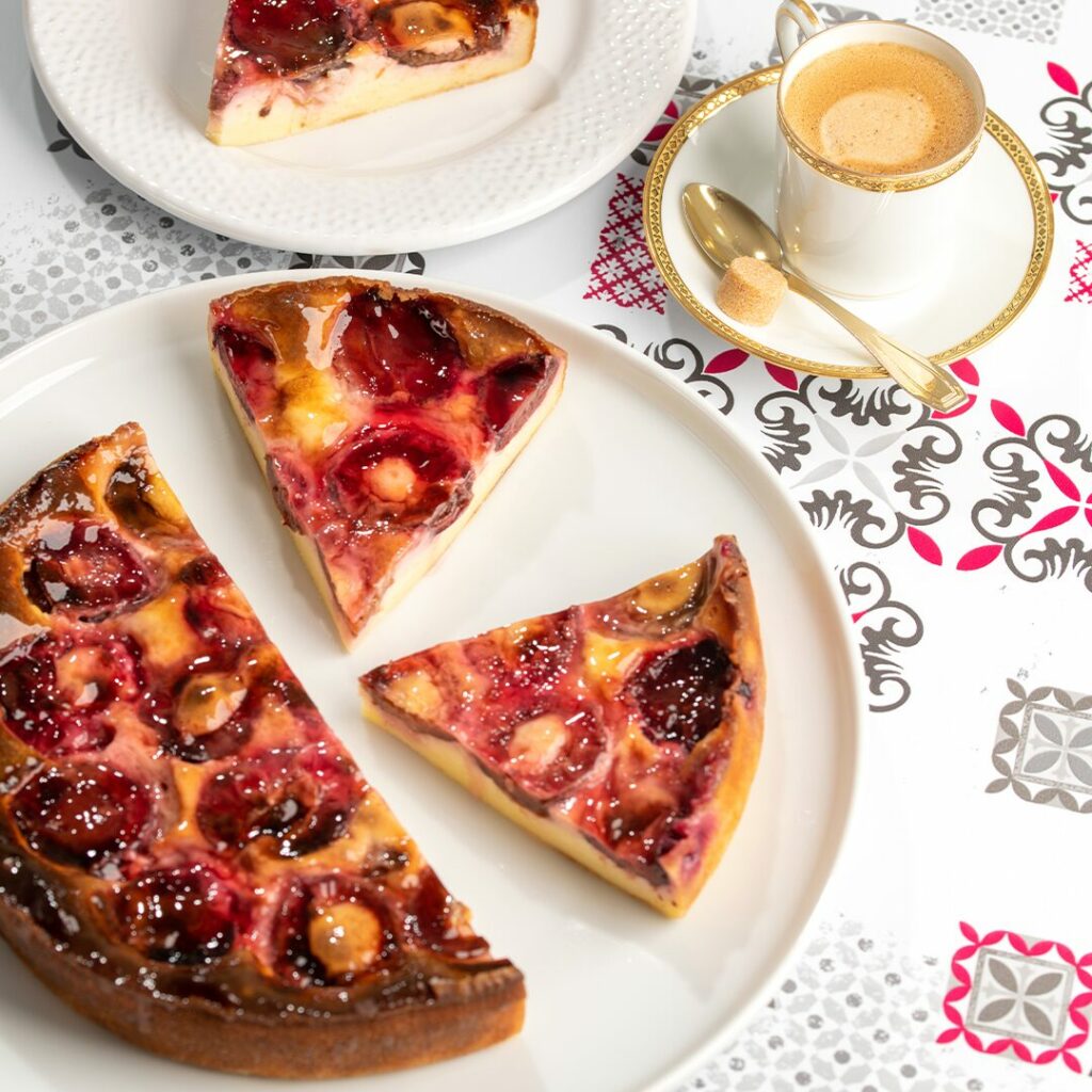 CLAFOUTIS PRUNE CARRE